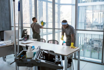 ¿Cuándo hay que contratar a una empresa de limpieza?