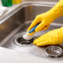 Cómo evitar los malos olores del desagüe con un método seguro y duradero